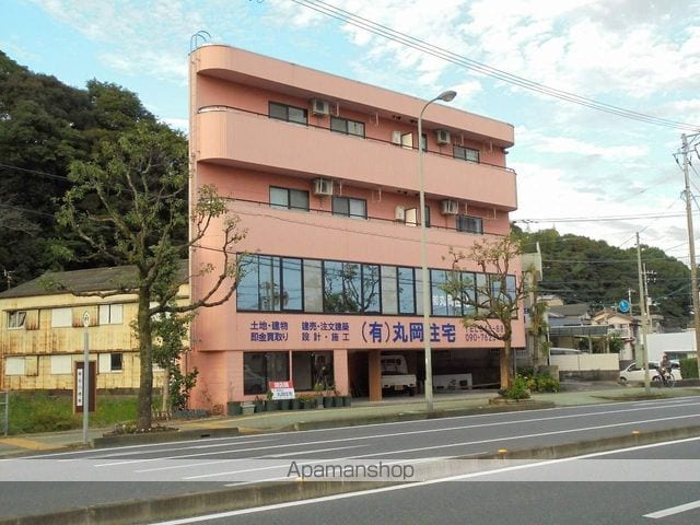 丸岡ビルの外観写真