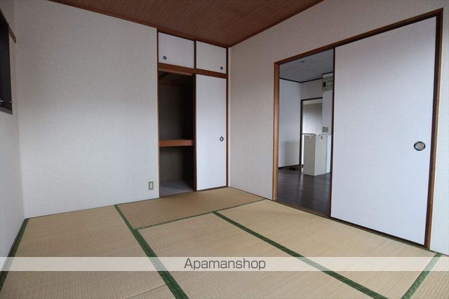 ハイツエバーグリーンAの内装写真