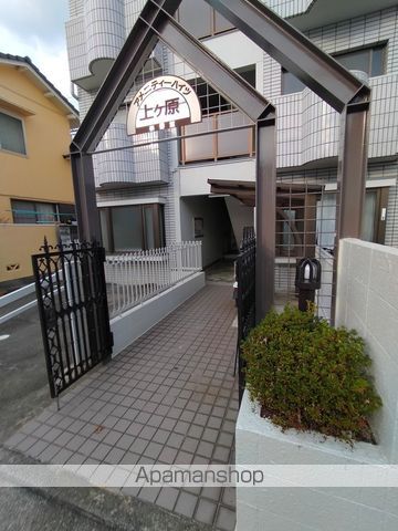 アメニティハイツ上ヶ原壱番館の玄関写真