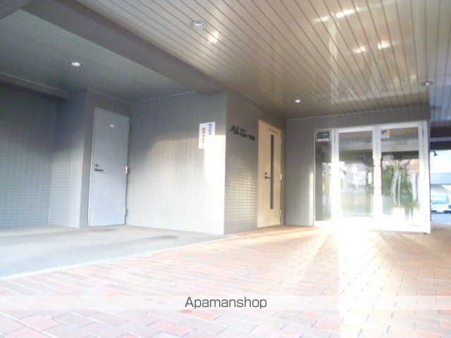 ミルフィオーレ学園前の玄関写真