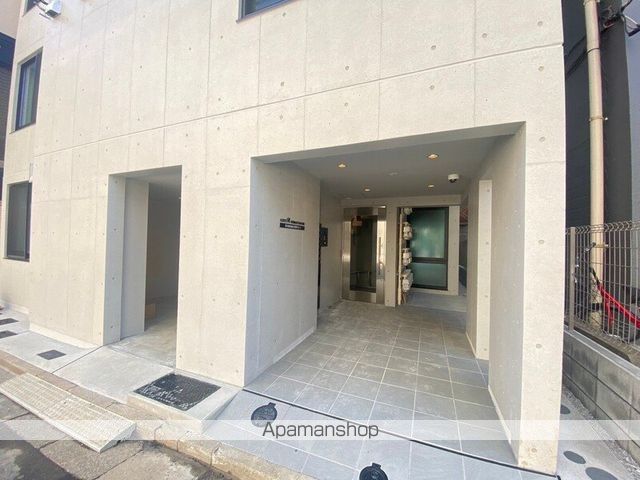 AZEST R SHIMOITABASHIの玄関写真