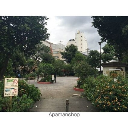 プレール・ドゥーク北新宿[1K/23.1m2]の周辺2