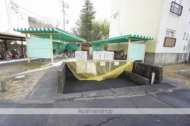 松富団地2号棟の外観写真