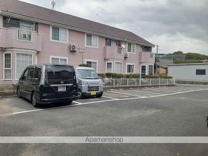 メゾン・ド・ステラＢ[2DK/40m2]の駐車場
