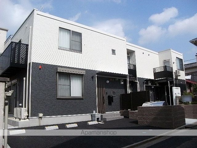 レオネクストカナロアの外観写真