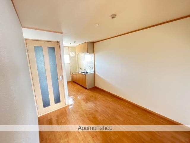 岐阜県岐阜市須賀３丁目[2K/29.7m2]のリビング・居間