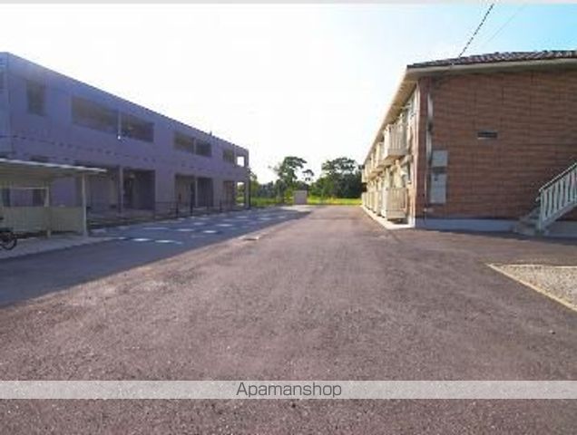 ユーメ・ハイム[1LDK/33.61m2]の駐車場1