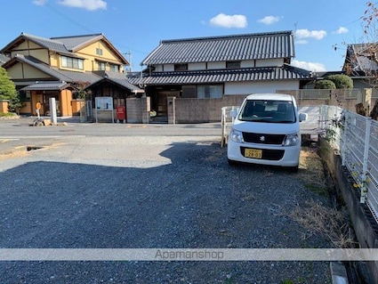 第一カナヤハイツ[2DK/33m2]の駐車場3