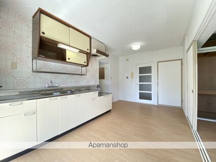 ヴィラナリー函館４号棟（ヴィラナリーハコダテヨンゴウトウ）[2DK/50.69m2]の内装3