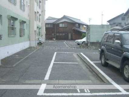 梅ヶ丘マンション[2LDK/46.68m2]の駐車場6