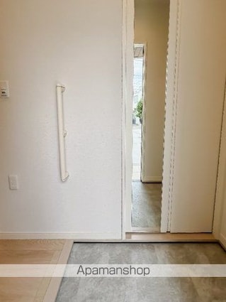 ＭＡＰＬＥテラス[2LDK/61.48m2]の玄関