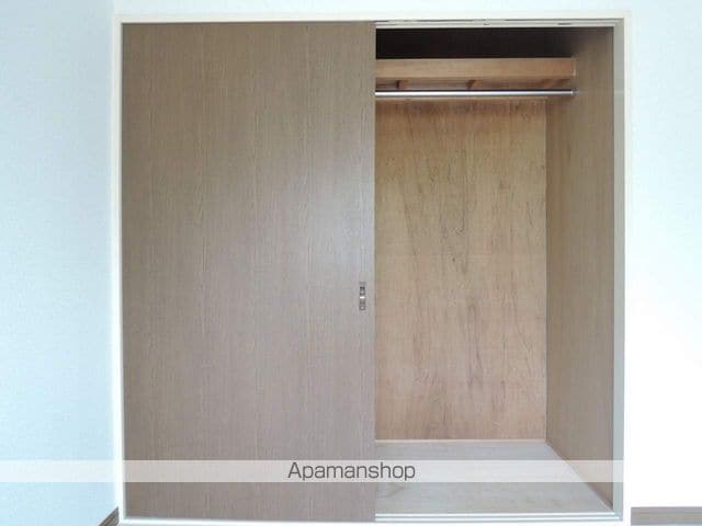 エンプロイ藤利の内装写真
