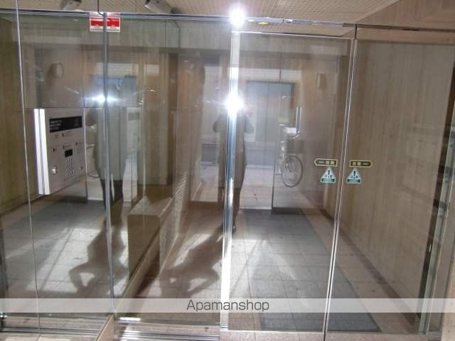 アメニティ市川の玄関写真