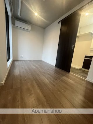 ＲｅｇａｌｅｓｔーＳ　Ｌ’Ａｒｃ　Ⅵ[2K/27.12m2]のリビング・居間