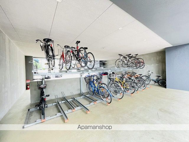 パークアクシス名古屋山王橋の玄関写真