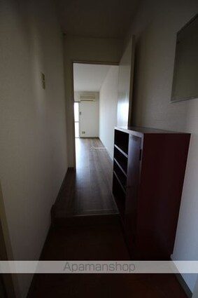 グラミュール本郷[1R/27.14m2]の玄関