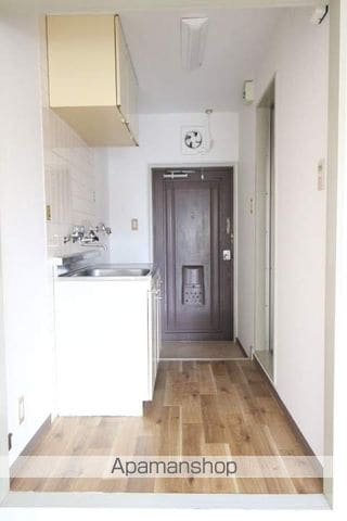 ロイヤルサーティ—マンションの内装写真