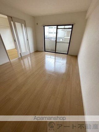 アドラーブル道後[3LDK/75m2]の内装2