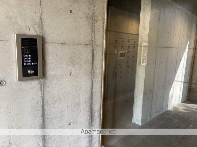 ザ・パーク一番堀の玄関写真