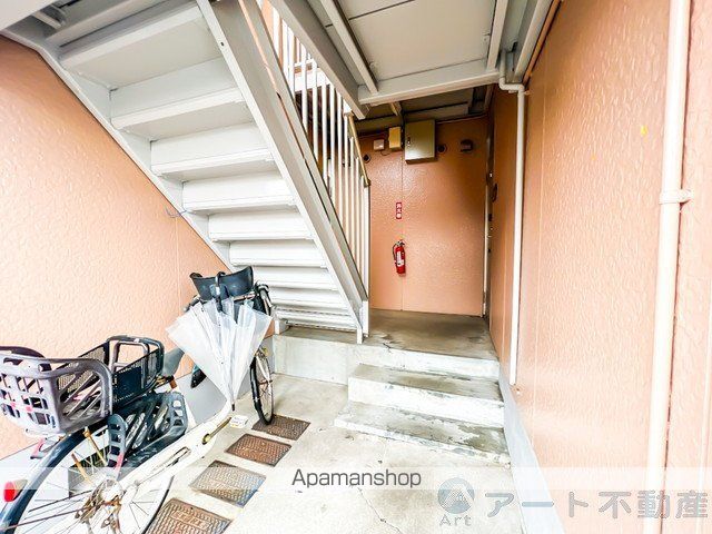 アイディール久米 A棟の玄関写真