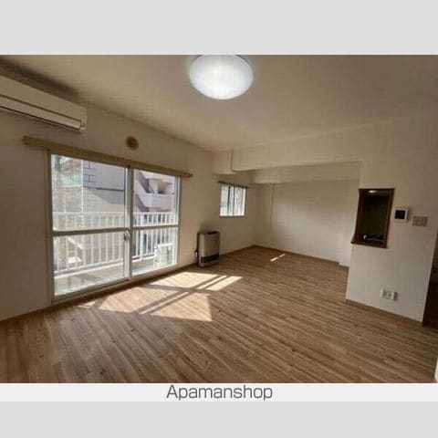 ヴィラローゼ福住の内装写真