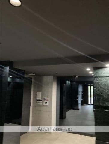 S−RESIDENCE両国AVENUEの玄関写真
