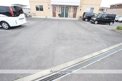 ブランシェーＭ[2LDK/58.54m2]の共用部1