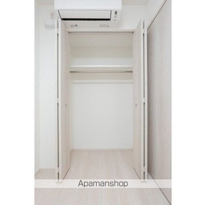 コンフォリア・リヴ豊洲キャナル[2LDK/39.8m2]の収納