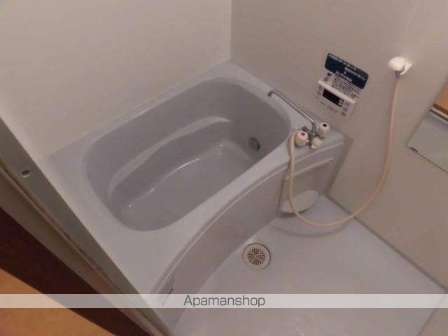 セルリア大橋の内装写真