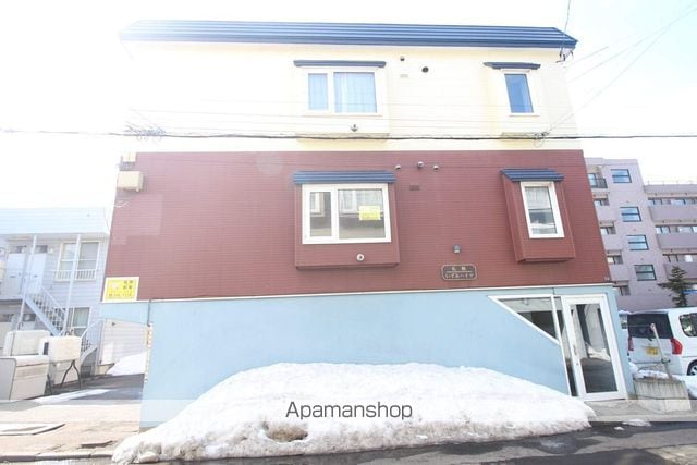 札幌いずみハイツの外観写真