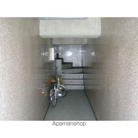 コスモハイツの玄関写真