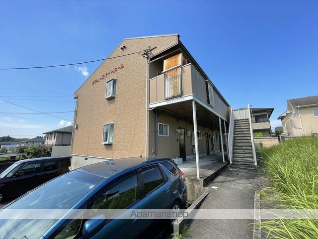 タウニースイートホームの外観写真