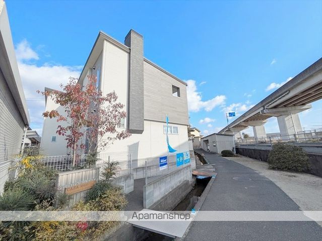 CASA WESTの外観写真
