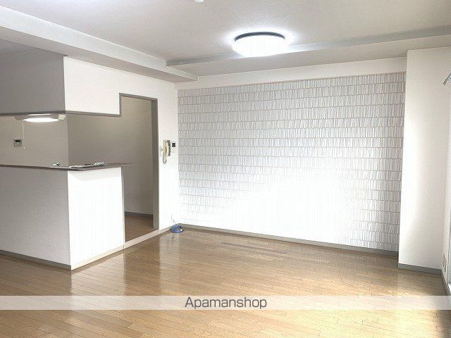 サンハイツ中之庄の内装写真