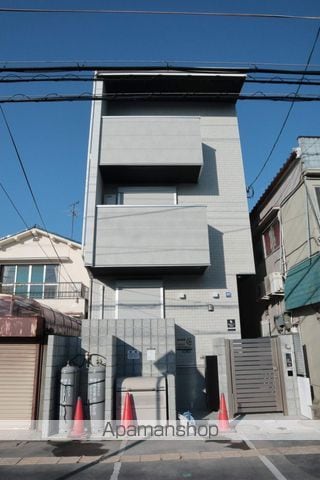 エヌエムスワサントトゥレーズの外観写真