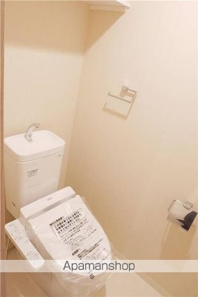 東京都千代田区神田佐久間町３丁目[1K/30.9m2]のトイレ