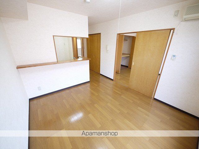 ピュアライフ坂井IIの内装写真