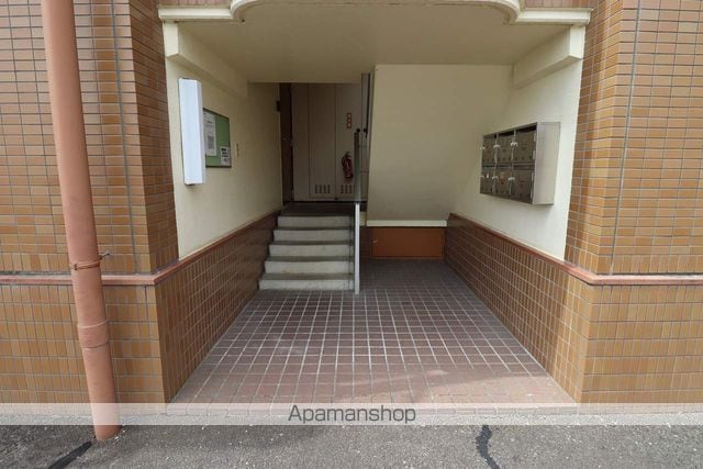 エクセレントII番館の玄関写真