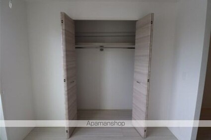 Ｓｋｅｙ　ｒｅｓｉｄｅｎｃｅ塚越（スカイエレジデンスツカゴシ）[1LDK/40.7m2]の収納