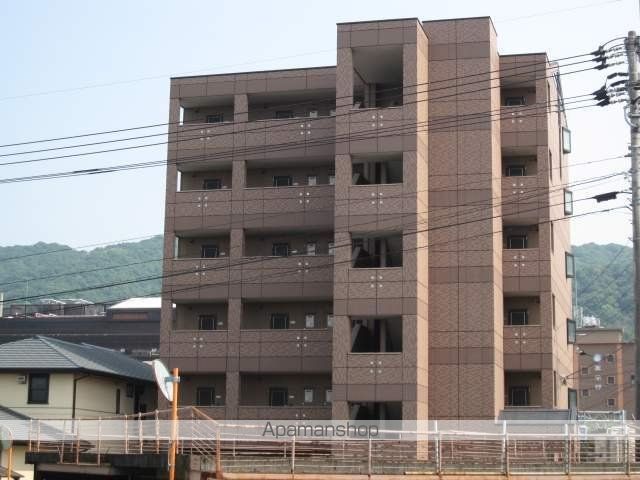 パークヒルズ庄町の玄関写真