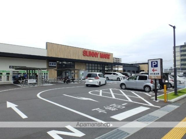 リビングタウン北川添 B棟の周辺写真