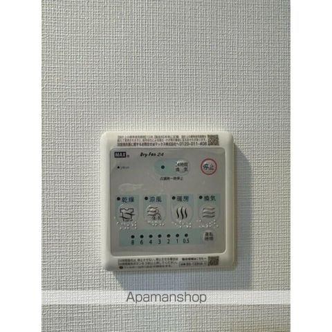 コンフォリア・リヴ上野の内装写真