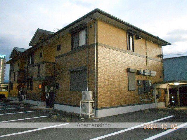 キャトルセゾン C棟の外観写真