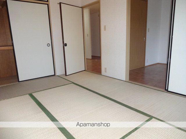 ハイランド栄の内装写真