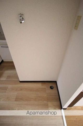 メゾンカルム富田B棟の内装写真