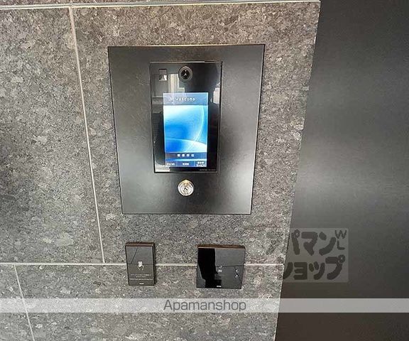 ブランズ御池西洞院の玄関写真