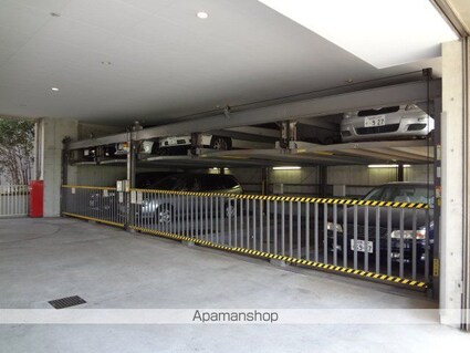 ガーデンアヴェニュー妙典[2LDK/59.88m2]の駐車場