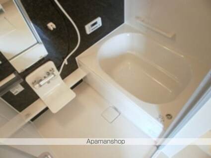 Ｄーｒｏｏｍ栄谷[2LDK/53.8m2]のバス