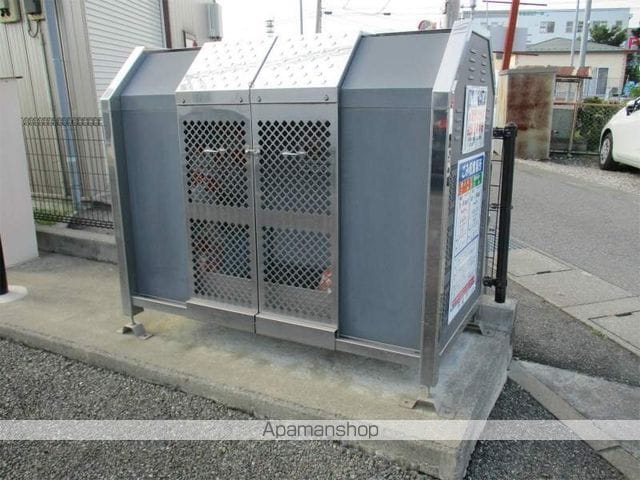 レオパレスパストラル甲斐の外観写真