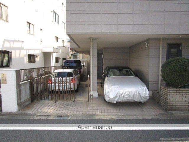 フォレストの玄関写真